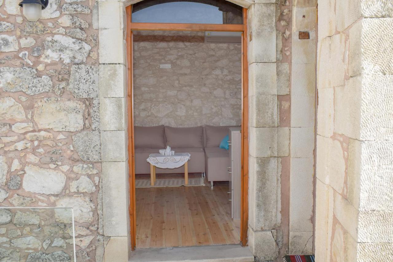 Casa Cantico Villa Margarítai Esterno foto